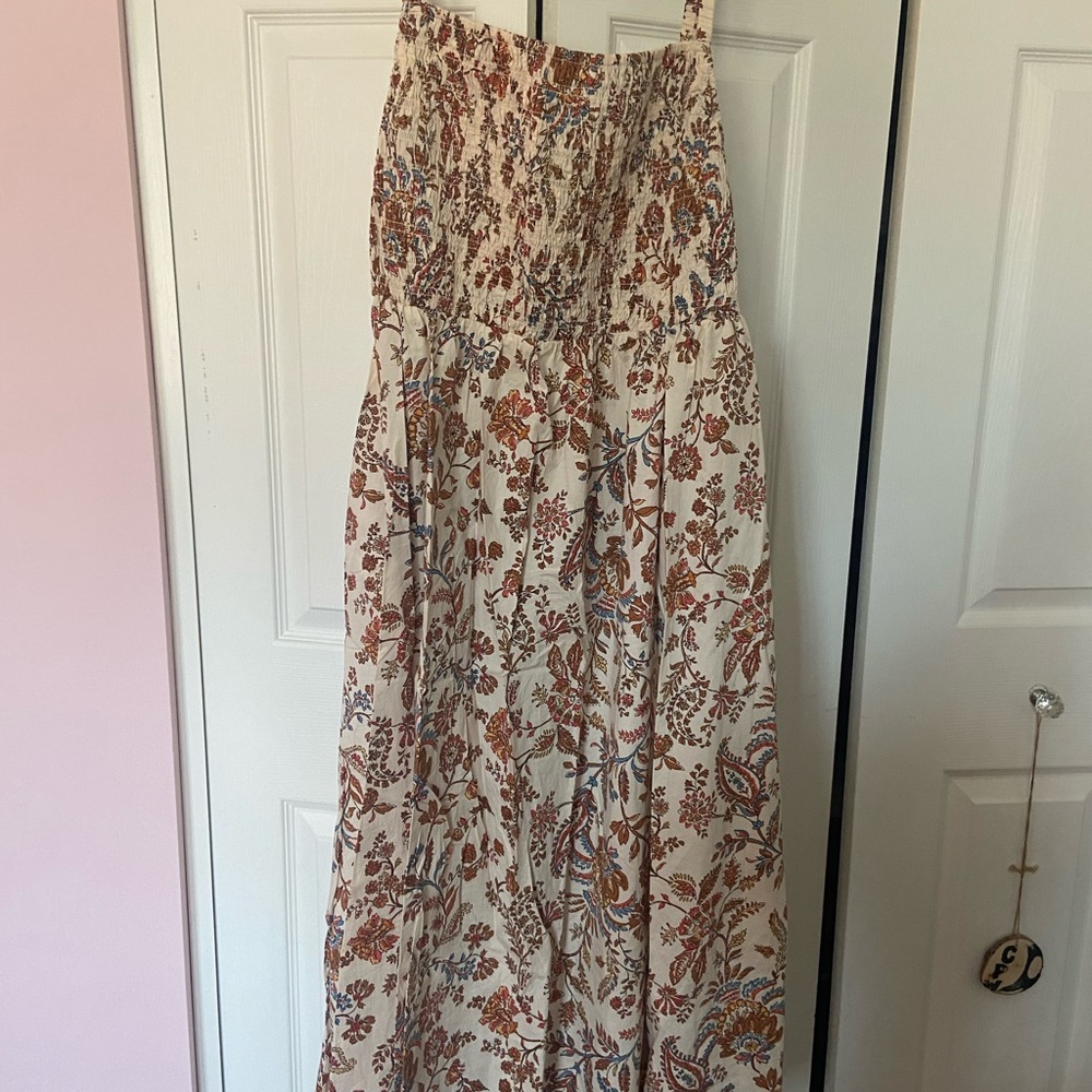 Old Navy Cream Pleated A-line Maxi Dress
